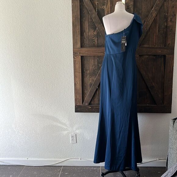 Aidan Mattox by Adrianna Papell One-Shoulder Mermaid Gown - Picture 7 of 13